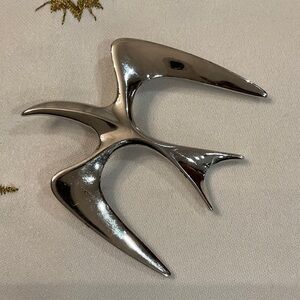 Sarah Coventry Modernist Brooch Mid Century Silver Tone Signed